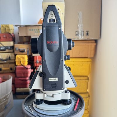 Южный бренд Электронный цифровой теодолит NT-023 25.9X Общая станция Точная и простая в эксплуатации с точностью настройки компенсатора ±1 минуты дуги